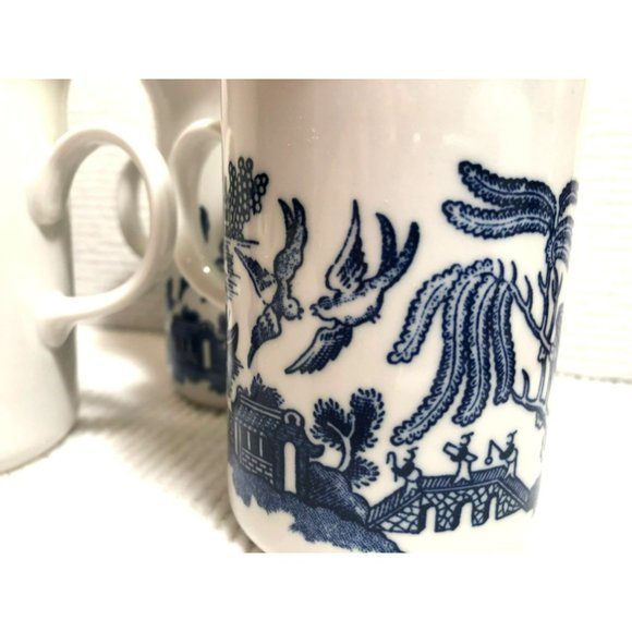 Vintage Churchill Blue Willow Tall Mugs Made in England Set Of 5, Coffee Tea Mug - Picture 3 of 5